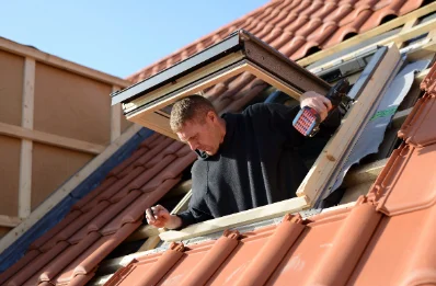 Pose de fenêtres de toit Velux à Charmeil